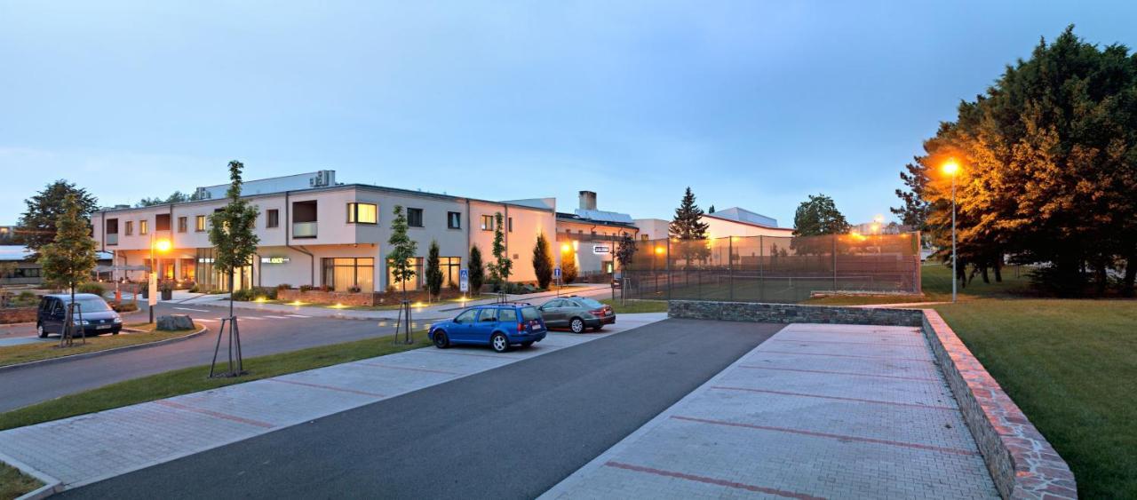 Wellness Hotel Abacie Nový Jičín Bagian luar foto